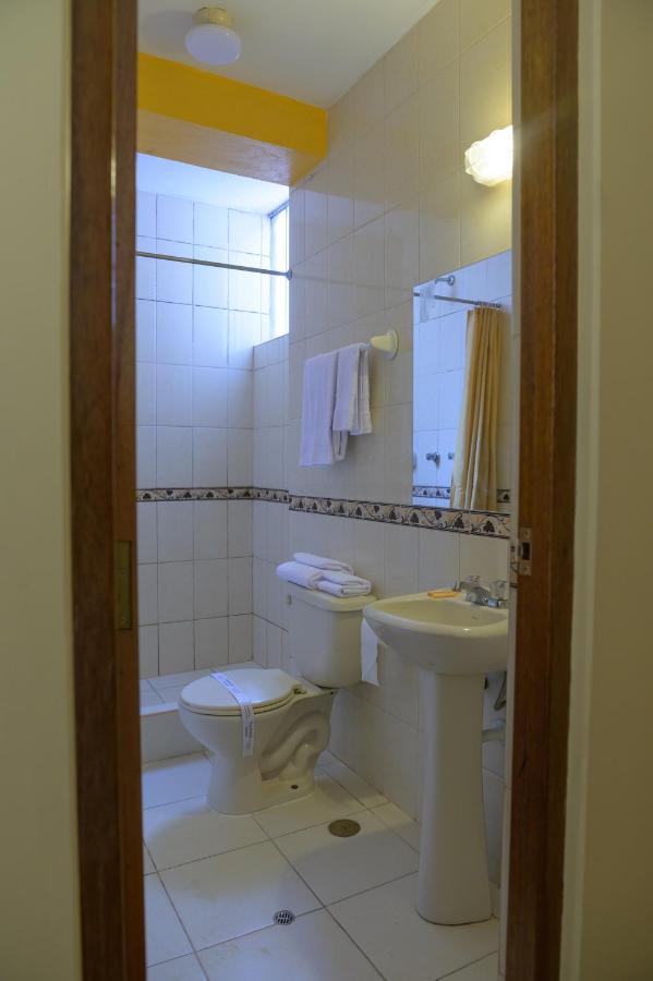 Hostel Sol Andina Inn Пуно Екстер'єр фото